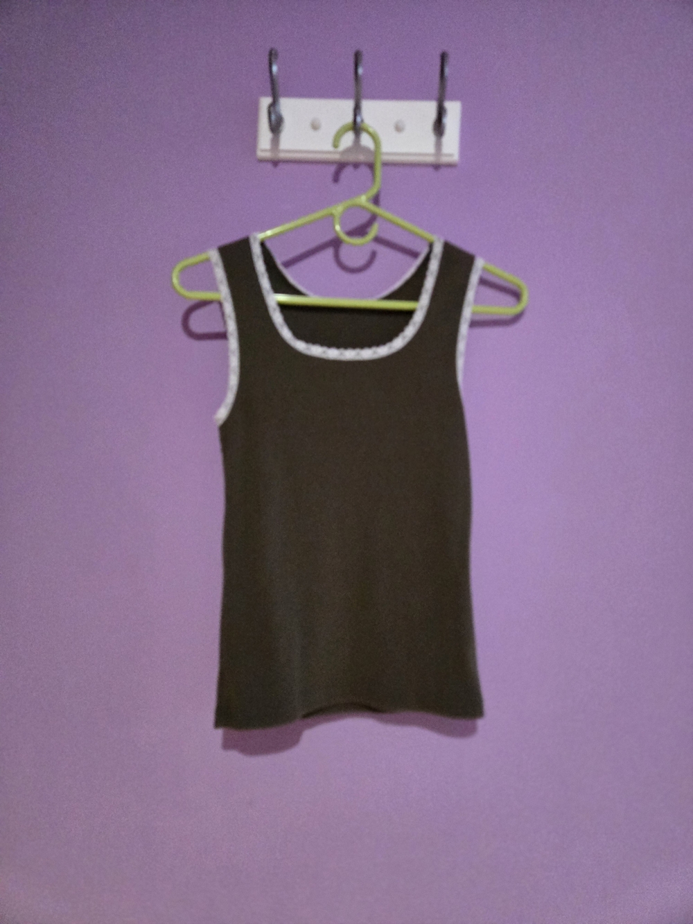 Sleeveless Olive Green Tank Top with Contrast Trim Made In JAPAN